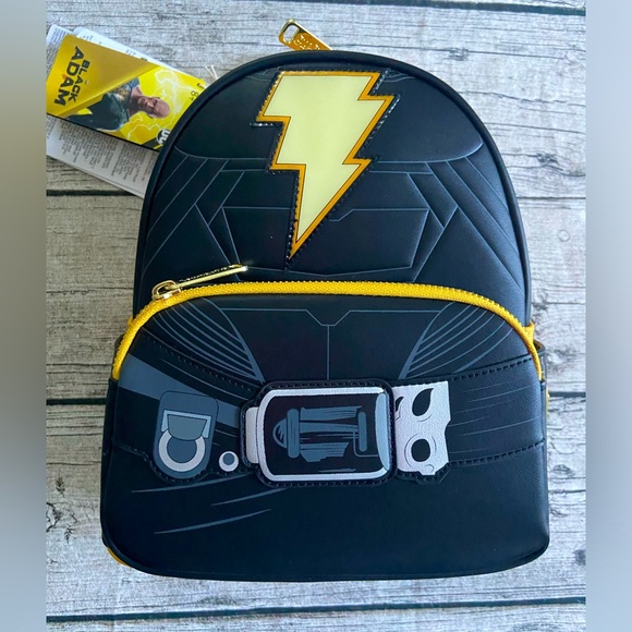 NWT! Loungefly DC Comics - Black Adam backpack - Picture 6 of 13